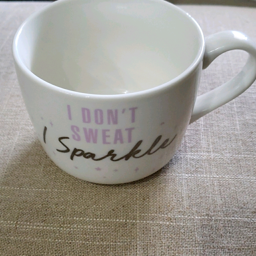 Coffee mug ☕ (I Don't Sweat, I Sparkle) New